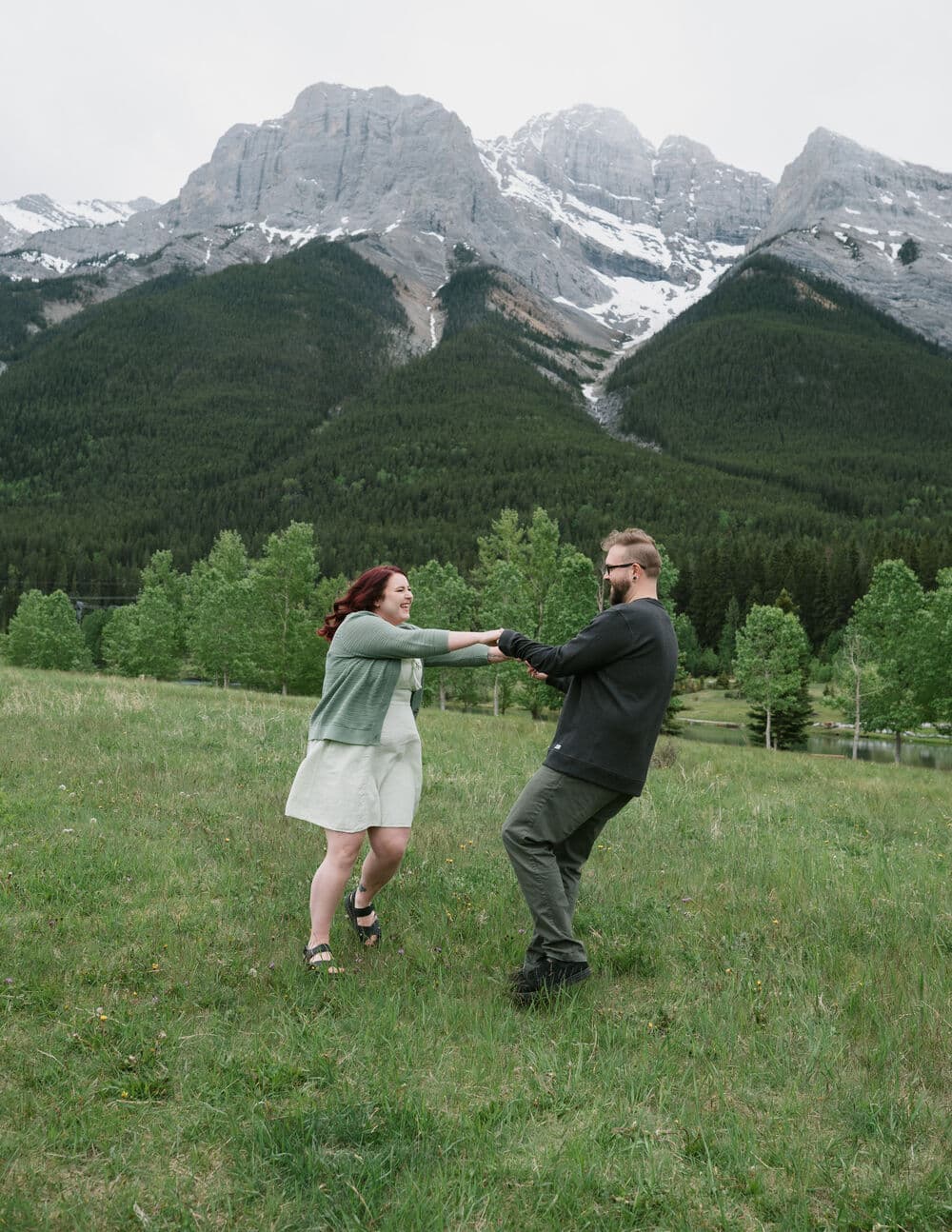 Engagement photo of Olivia and Justin