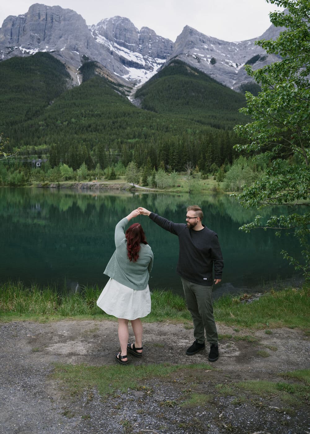 Engagement photo of Olivia and Justin